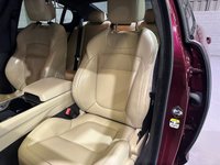 USED 2014 64 JAGUAR XF 3.0 D V6 S PORTFOLIO 4d 275 BHP HEATED/COOLING SEATS + DAB + MERIDIAN SOUND SYSTEM